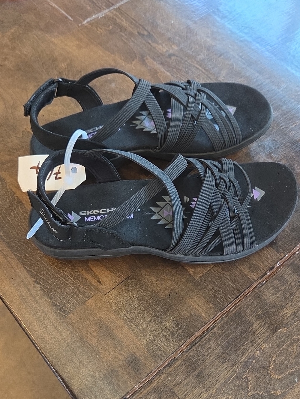 Skechers Size 7 Women's Black Strappy Elastic Memory Foam Sandals NEW